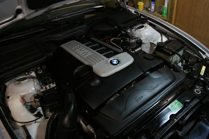 BMW E39 530d touring *solgt* billede 3