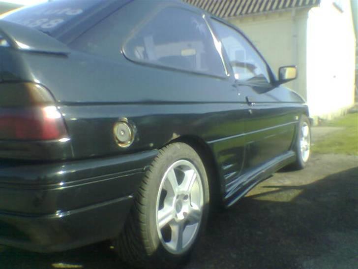 Ford Escort SOLGT billede 3
