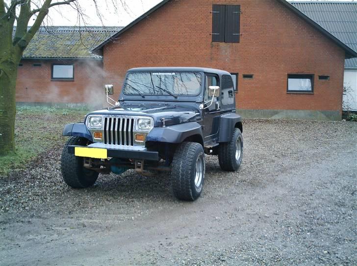 Jeep Wrangler "solgt" - Et billed af bilen med dana 44 aksler billede 1