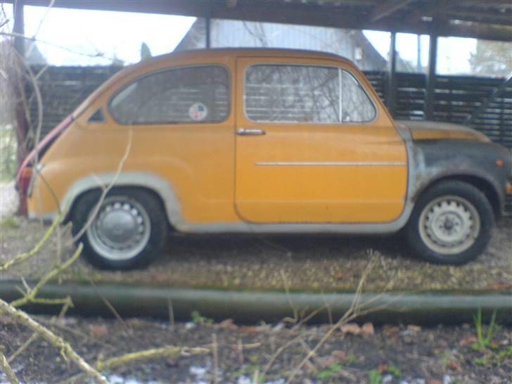 Fiat 600  - bilen fra siden billede 1