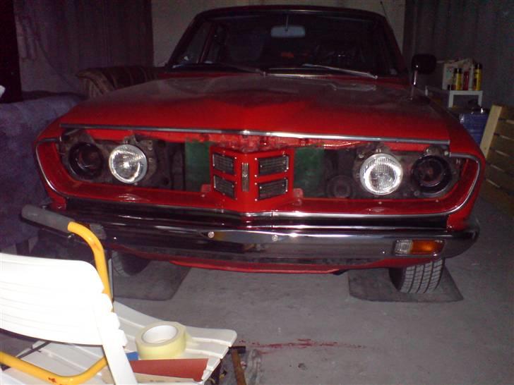 Toyota Corona mak II -  ja ja, du skal nok få monteret de lygtehuse igen billede 12