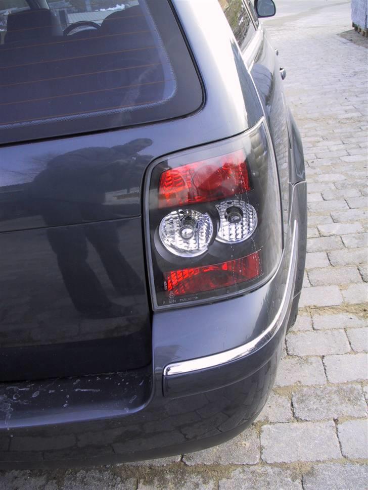 VW Passat . TDI  3BG solgt - sort/klar baglygter  billede 5