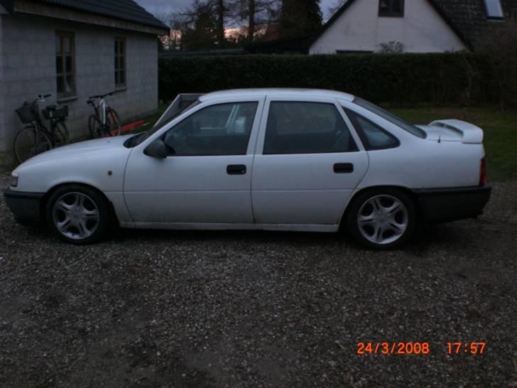 Opel Vectra 2.0i GL. *SOLGT* billede 2