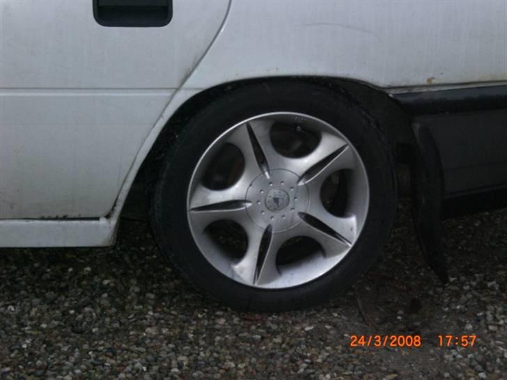 Opel Vectra 2.0i GL. *SOLGT* billede 3