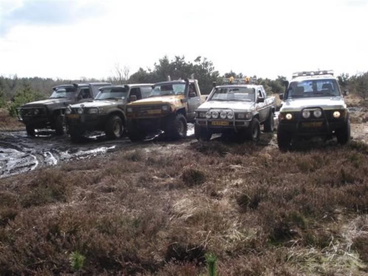 Toyota HJ 60 Turbo **Solgt** - De 4 med NISSAN på smækken må ha´ en TOYOTA med til at få dem over bækken... billede 16