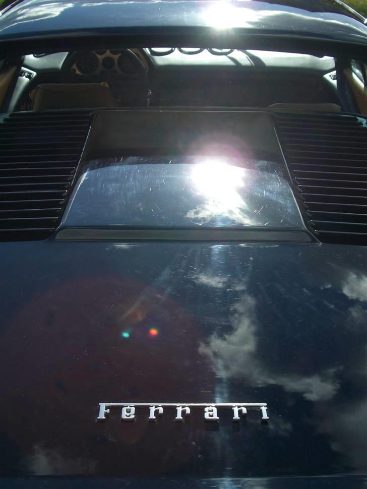 Ferrari 308 GTB (EURO) SOLGT - Et kig ind af bagruden, og ind i cockpittet. billede 11