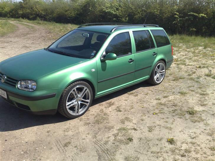 VW Golf 4 Trendline - Endnu et shot af mine nye fælge billede 6