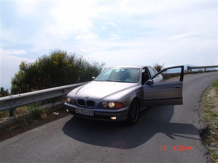 BMW BMW 528i E39 solgt. billede 1