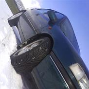 Opel Vectra 2.5i V6 **SOLGT**