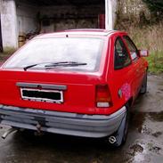 Opel Kadett E (totalt skadet) 