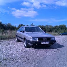 Audi 100 2,3E