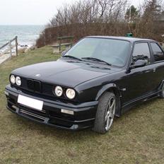 BMW 325 E30 (SOLGT)