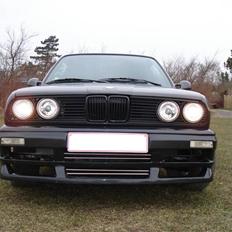 BMW 325 E30 (SOLGT)