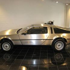Amerikaner DeLorean DMC-12