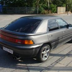 Mazda 323 f  16v --SOLGT--