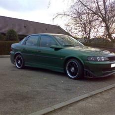 Opel Vectra b  skrottet