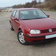 VW Golf 4, 1,9 TDI **SOLGT**