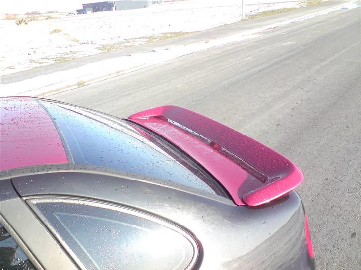 Seat Cordoba 1,8 16V GTi - Frækt med en lille rødspoile billede 9