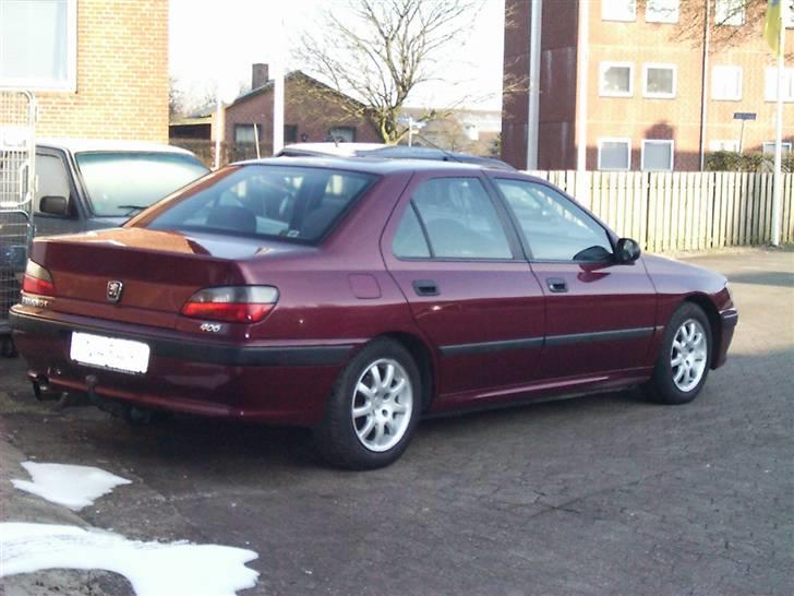 Peugeot 406 1,8 16v <<SOLGT>> - Med vinter fælge på. billede 2