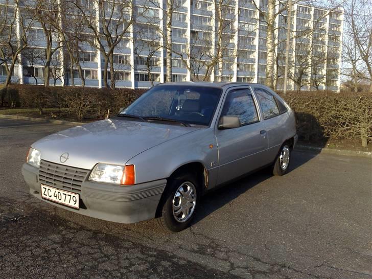 Opel Kadett 1,3 S LS SOLGT ! billede 1