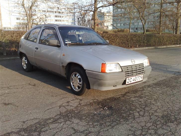Opel Kadett 1,3 S LS SOLGT ! billede 2