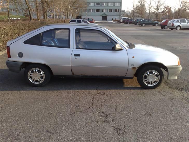 Opel Kadett 1,3 S LS SOLGT ! billede 3