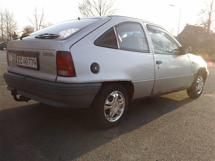 Opel Kadett 1,3 S LS SOLGT ! billede 8