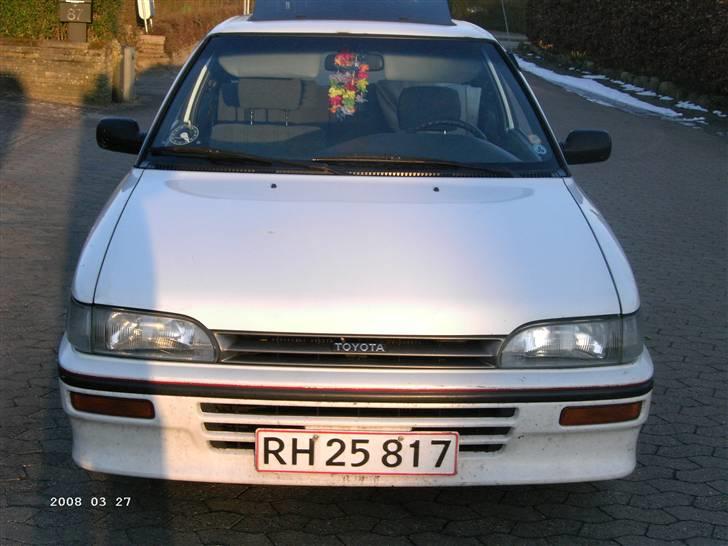 Toyota Corolla 1.3 XLI billede 2