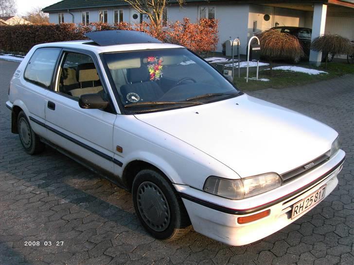 Toyota Corolla 1.3 XLI billede 4