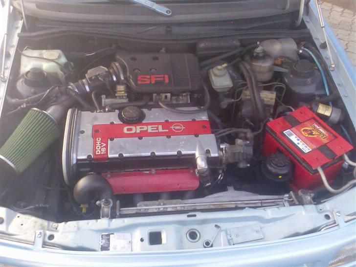 Opel astra 2,0 16v gsi (solgt) billede 7