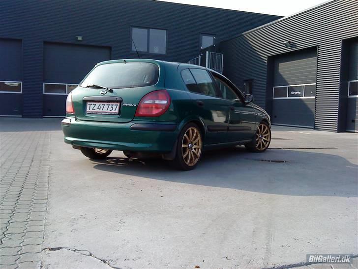 Nissan almera turbo - her står den nylakkert billede 7