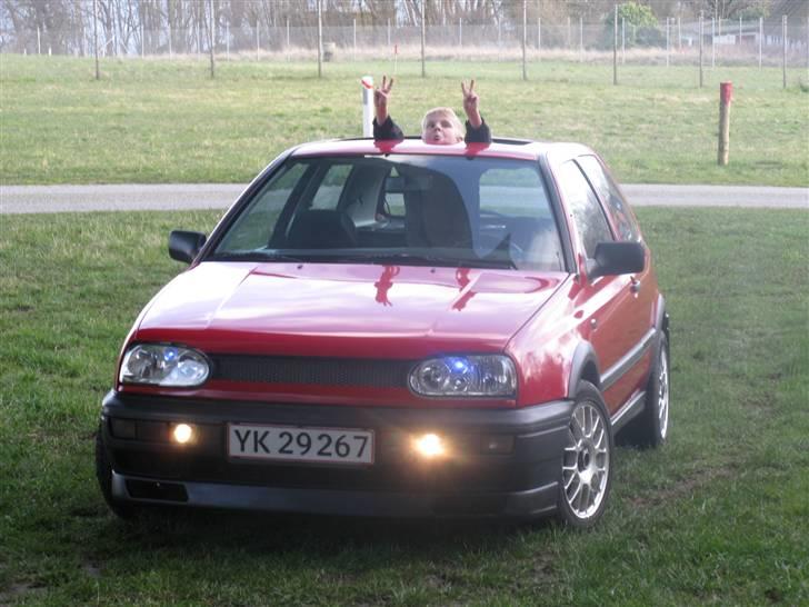 VW Golf 3 GTD **solgt** - "bilen kan være vist med ekstra udstyr" :D billede 2