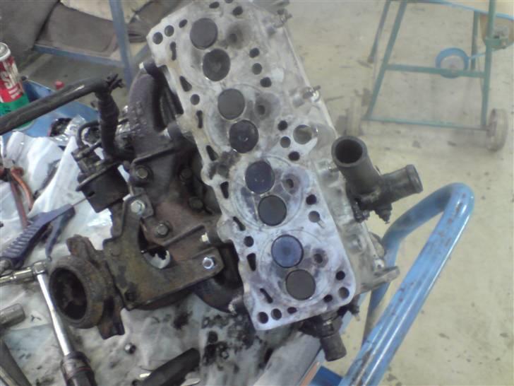 VW Golf 2 1,6 TD Solgt - Topstykke, som hverken er flækket eller noget :) Wauw... et godt fund. billede 15