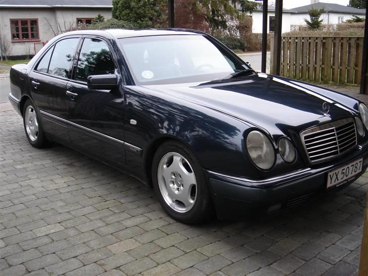 Mercedes Benz E320 SOLGT! billede 11