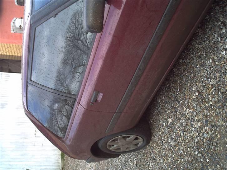 Mazda 323 billede 10