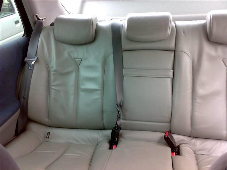 Renault Laguna II - Læder sæder bag i, fra en kombi (stationcar) købt på ebay.de. De er lidt dybere end de originale.  billede 14