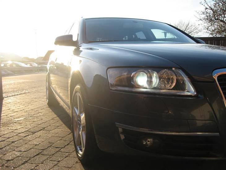 {{currentPhoto.altText}} billede {{currentPhoto.number}}