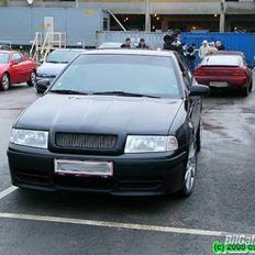 Skoda Octavia RS "Black Pearl"