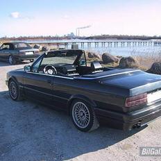 BMW 325i Cabriolet *SOLGT*