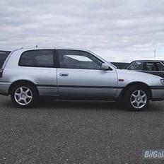 Nissan sunny  " solgt"