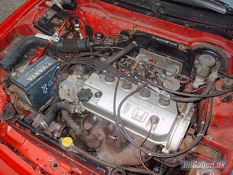 Honda Civic 16v TOTALSKADET - motor til salg billede 9