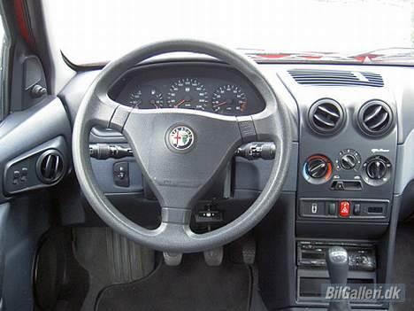 Alfa Romeo 146 1,6 TS 16V (R.I.P) billede 10