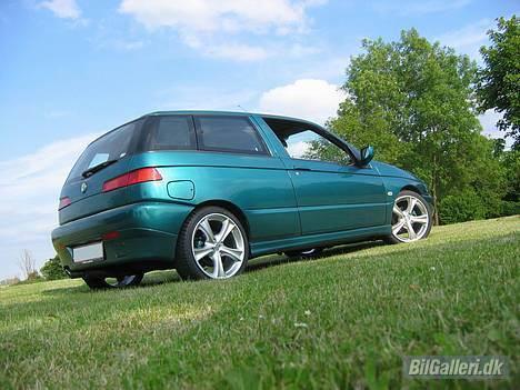 Alfa Romeo 145 billede 6