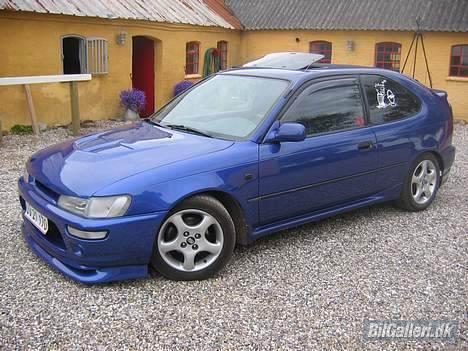 Toyota Corolla 20V min gamle bil billede 3