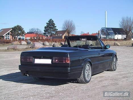 BMW 325i Cabriolet *SOLGT* - Mine nye sorte baglygter....  billede 5