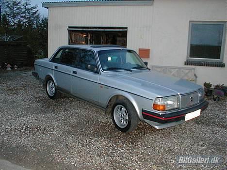 Volvo 240 GLE billede 3