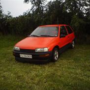 Daihatsu Charade 1,3 i 16v solgt