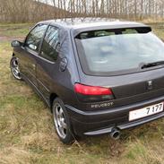 Peugeot 306