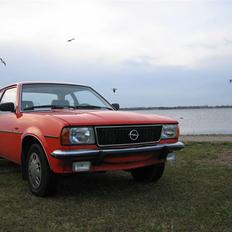 Opel Ascona B 1.6 SR