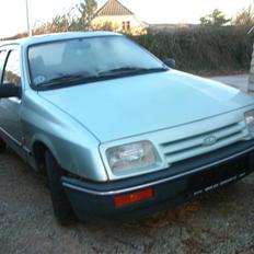 Ford Sierra 2,0 GL v6 solgt